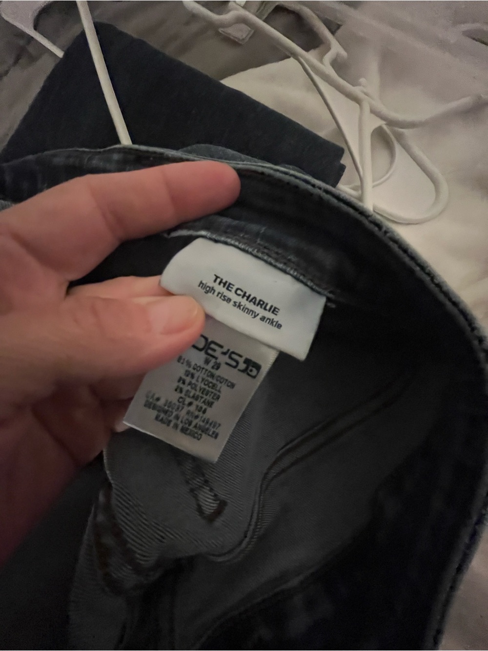 High-Rise Vintage Wash Women’s Jeans - Picture 6 of 6